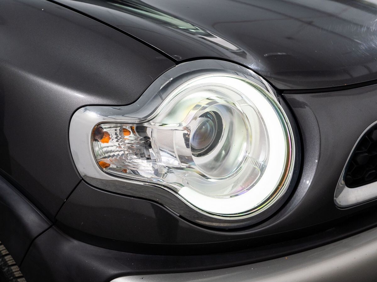 Suzuki Xbee 2018 - фото автомобиля