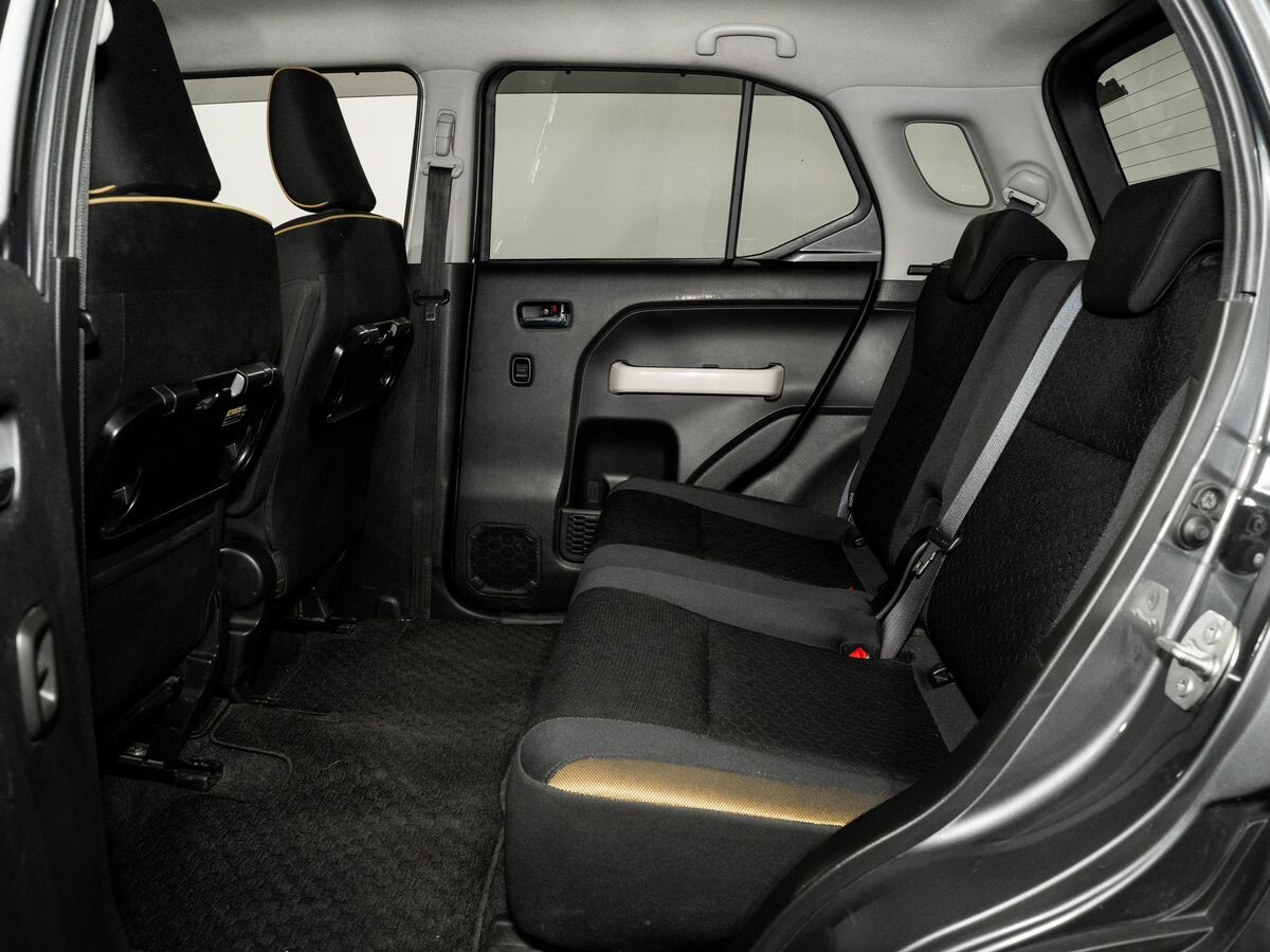 Suzuki Xbee 2018 - фото автомобиля
