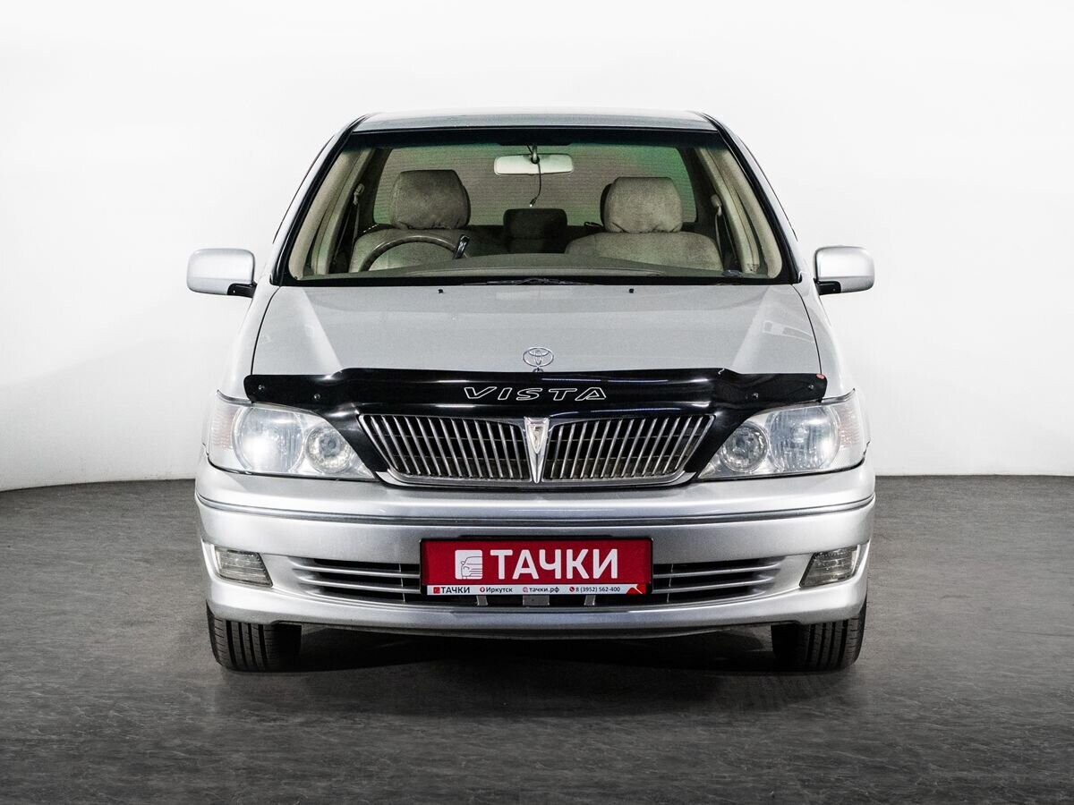 Toyota Vista 2002 - фото автомобиля