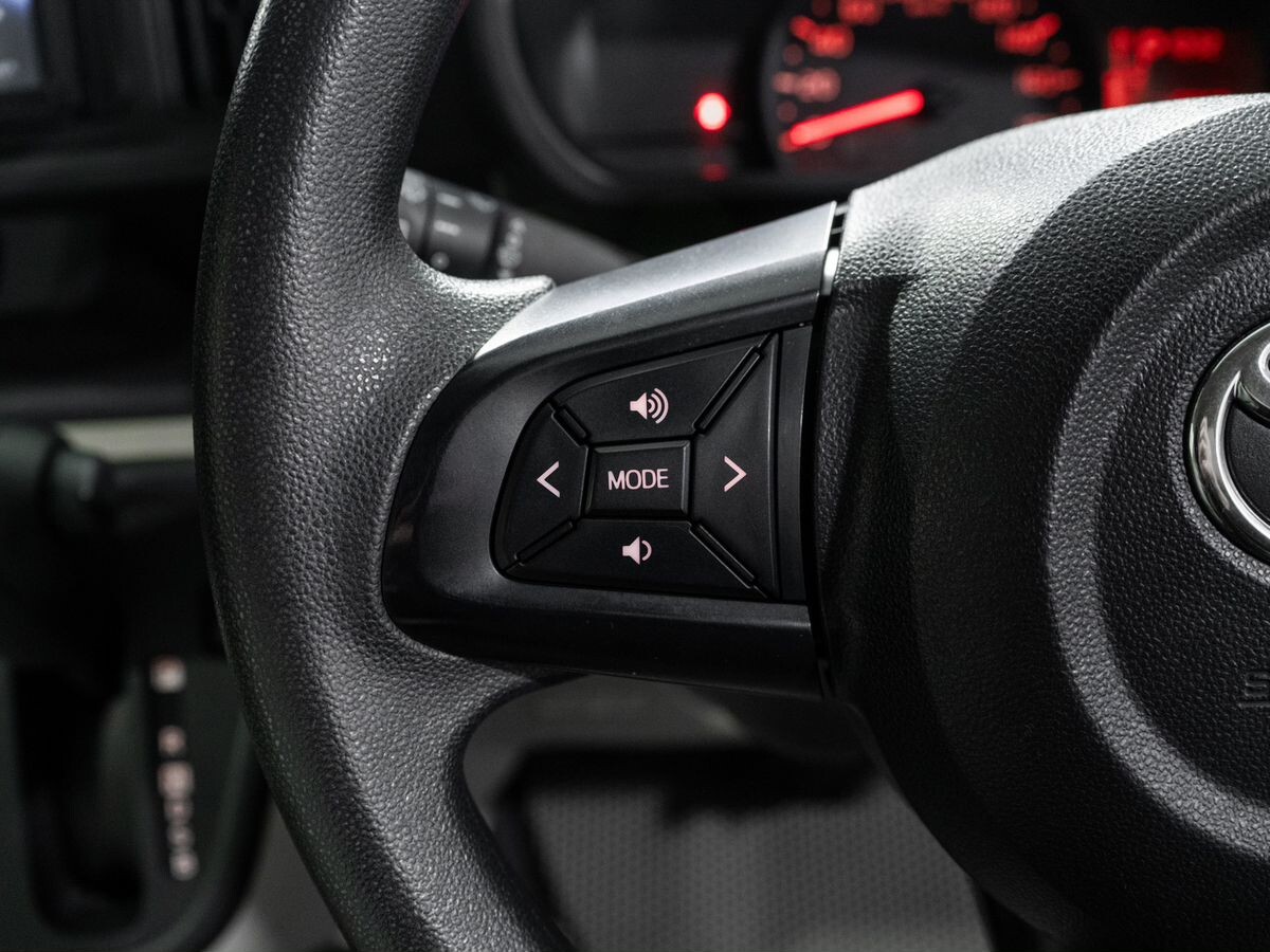 Toyota Passo 2017 - фото автомобиля