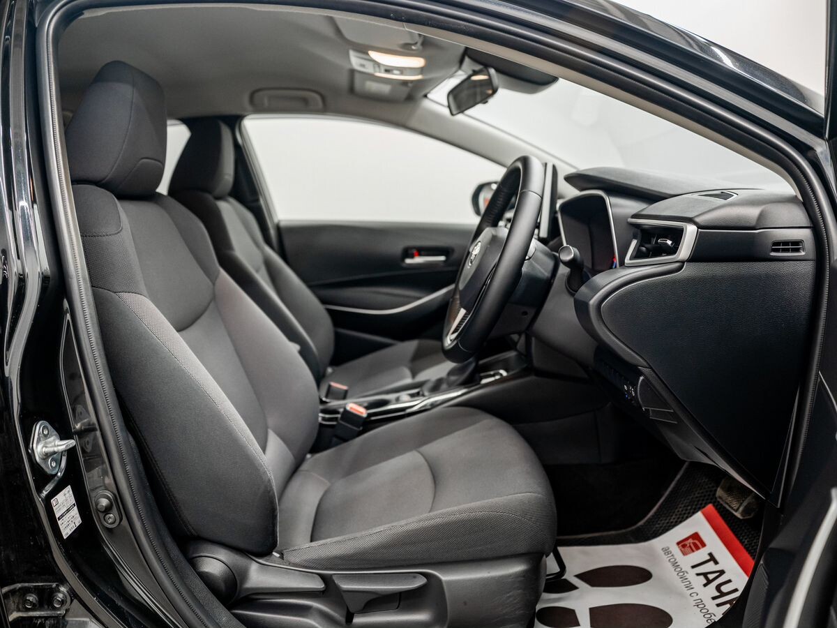 Toyota Corolla 2020 - фото автомобиля