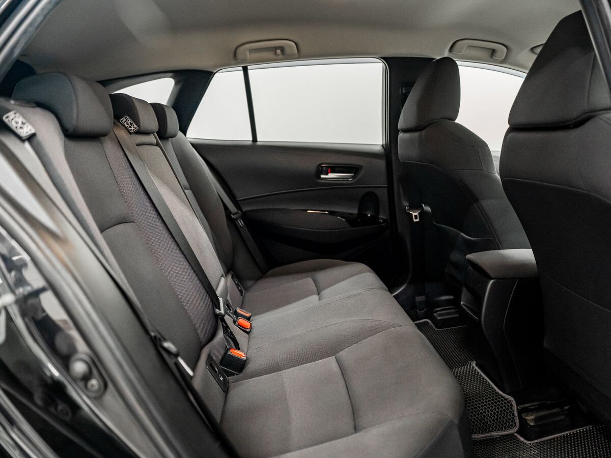 Toyota Corolla 2020 - фото автомобиля