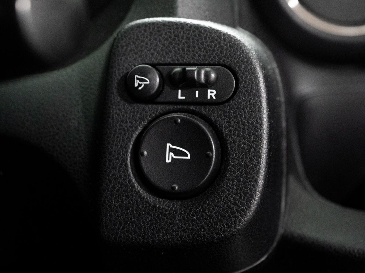Honda Fit Shuttle 2014 - фото автомобиля