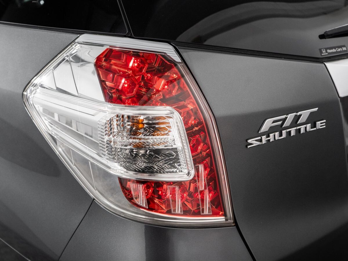 Honda Fit Shuttle 2014 - фото автомобиля
