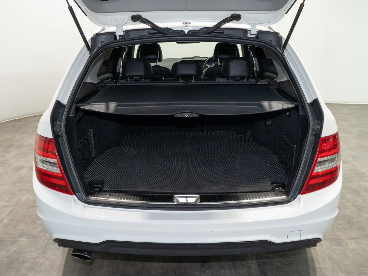 Mercedes-Benz C-Class 2013 - фото автомобиля