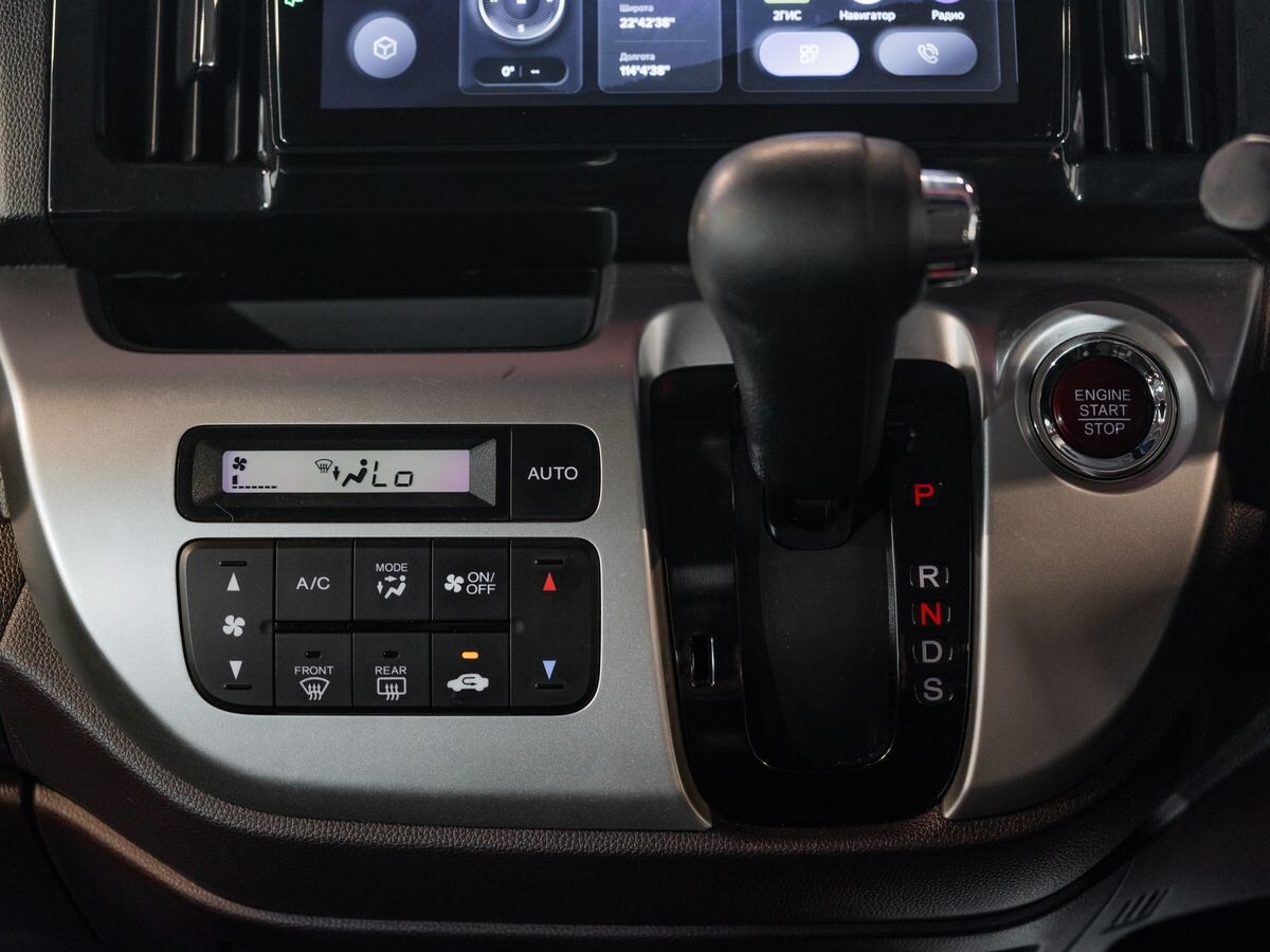 Honda N-WGN 2015 - фото автомобиля