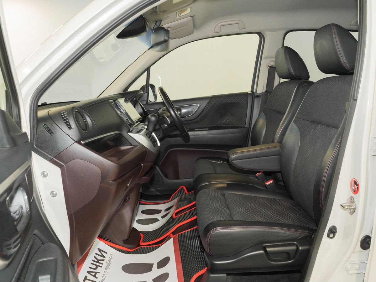 Honda N-WGN 2015 - фото автомобиля