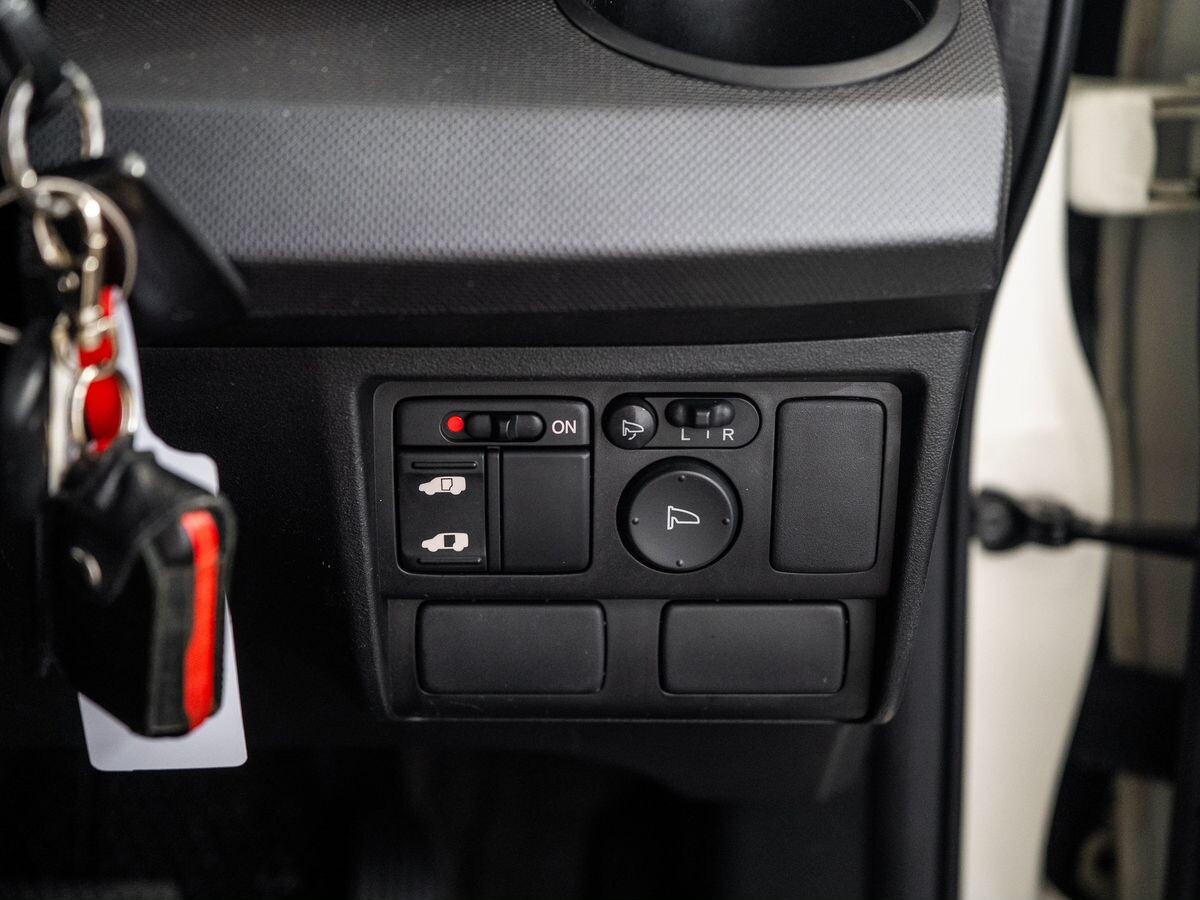 Honda Freed 2009 - фото автомобиля