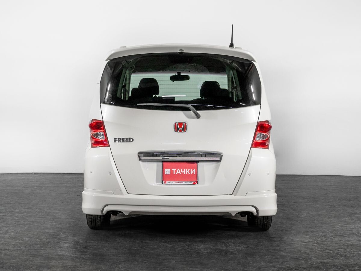 Honda Freed 2009 - фото автомобиля