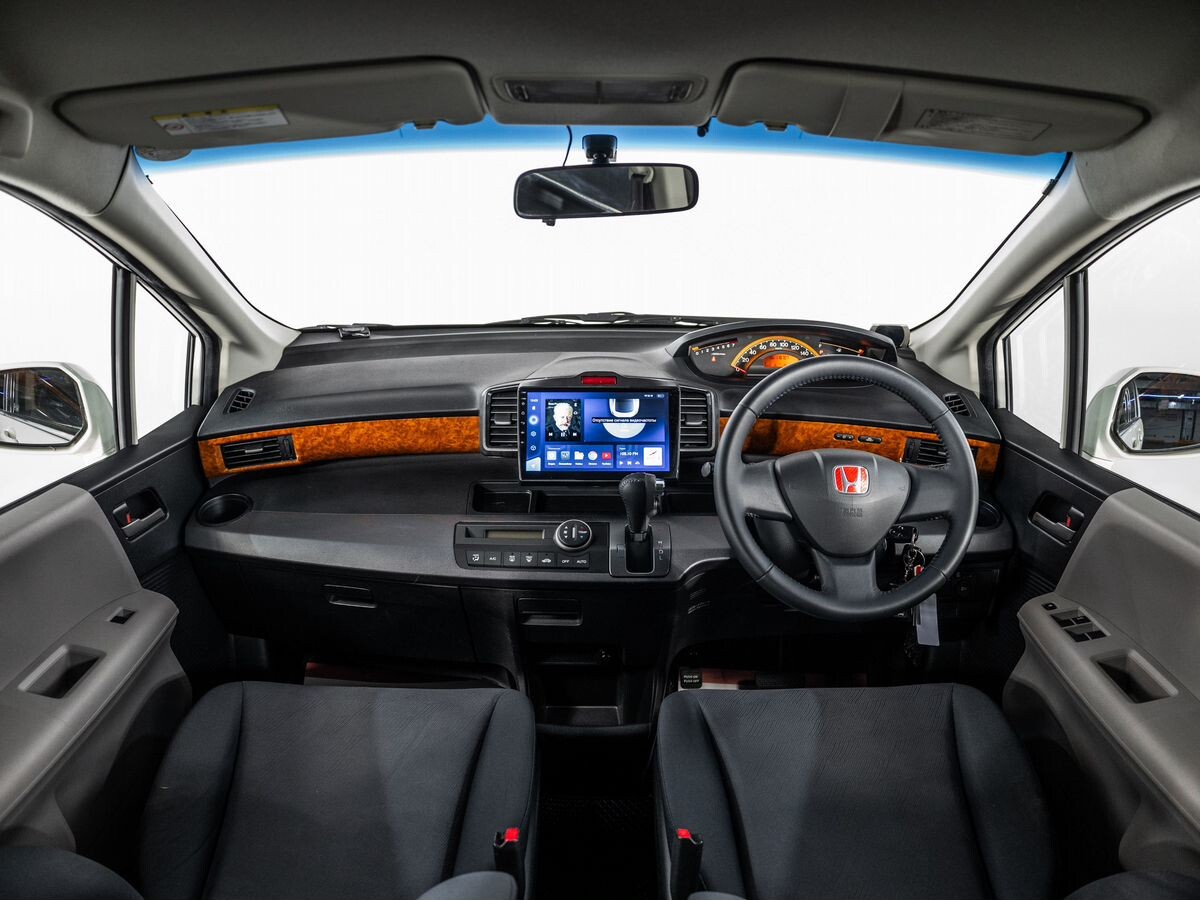 Honda Freed 2009 - фото автомобиля