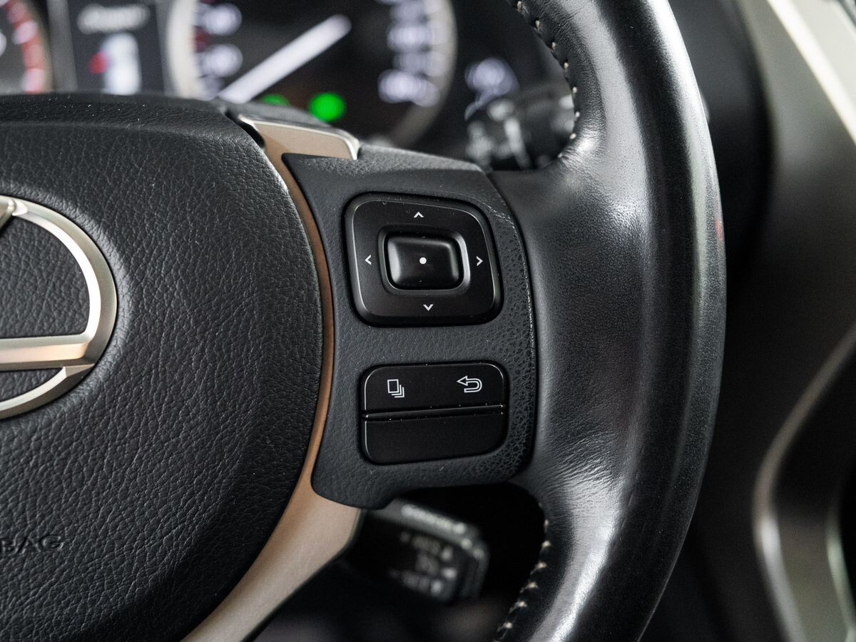 Lexus NX300h 2014 - фото автомобиля