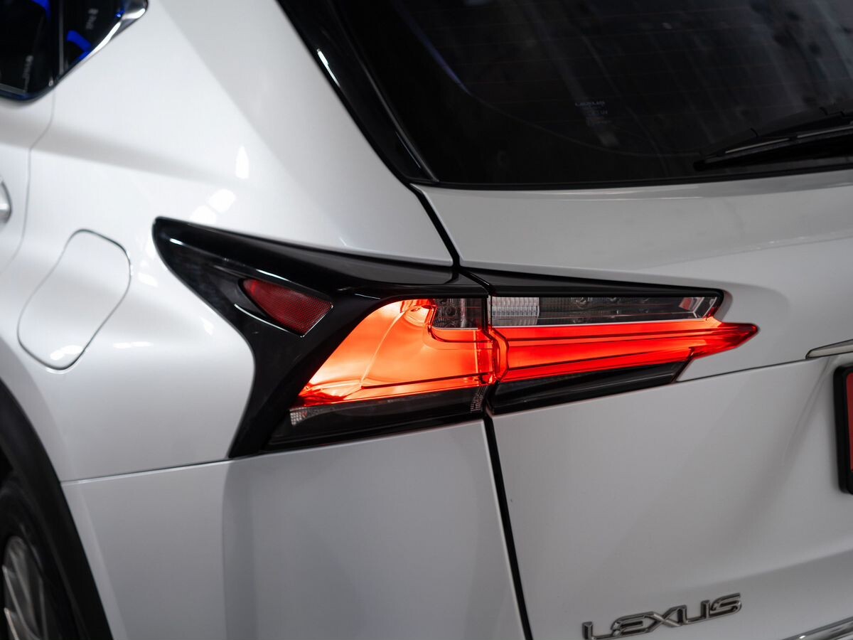 Lexus NX300h 2014 - фото автомобиля