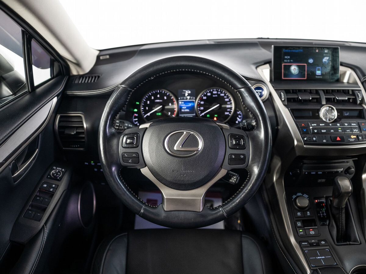 Lexus NX300h 2014 - фото автомобиля
