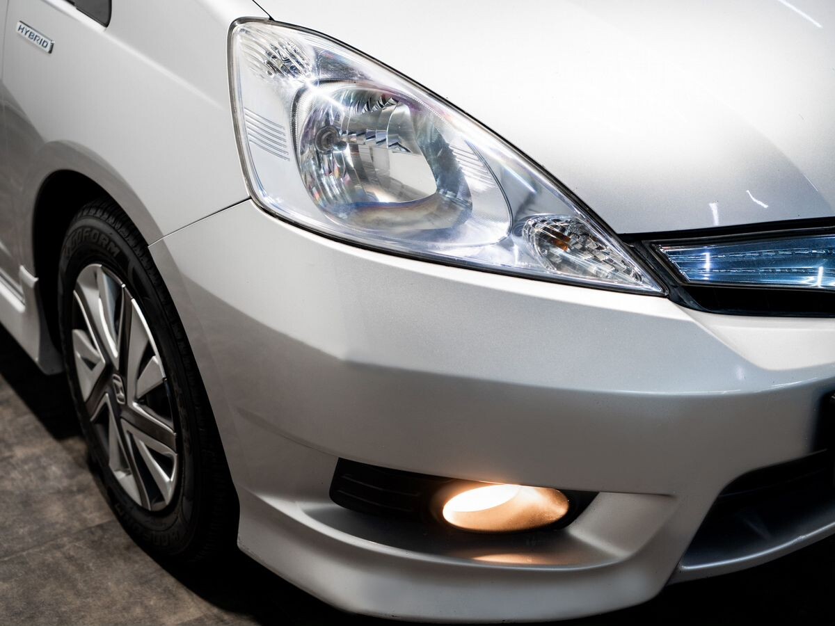 Honda Fit Shuttle 2012 - фото автомобиля