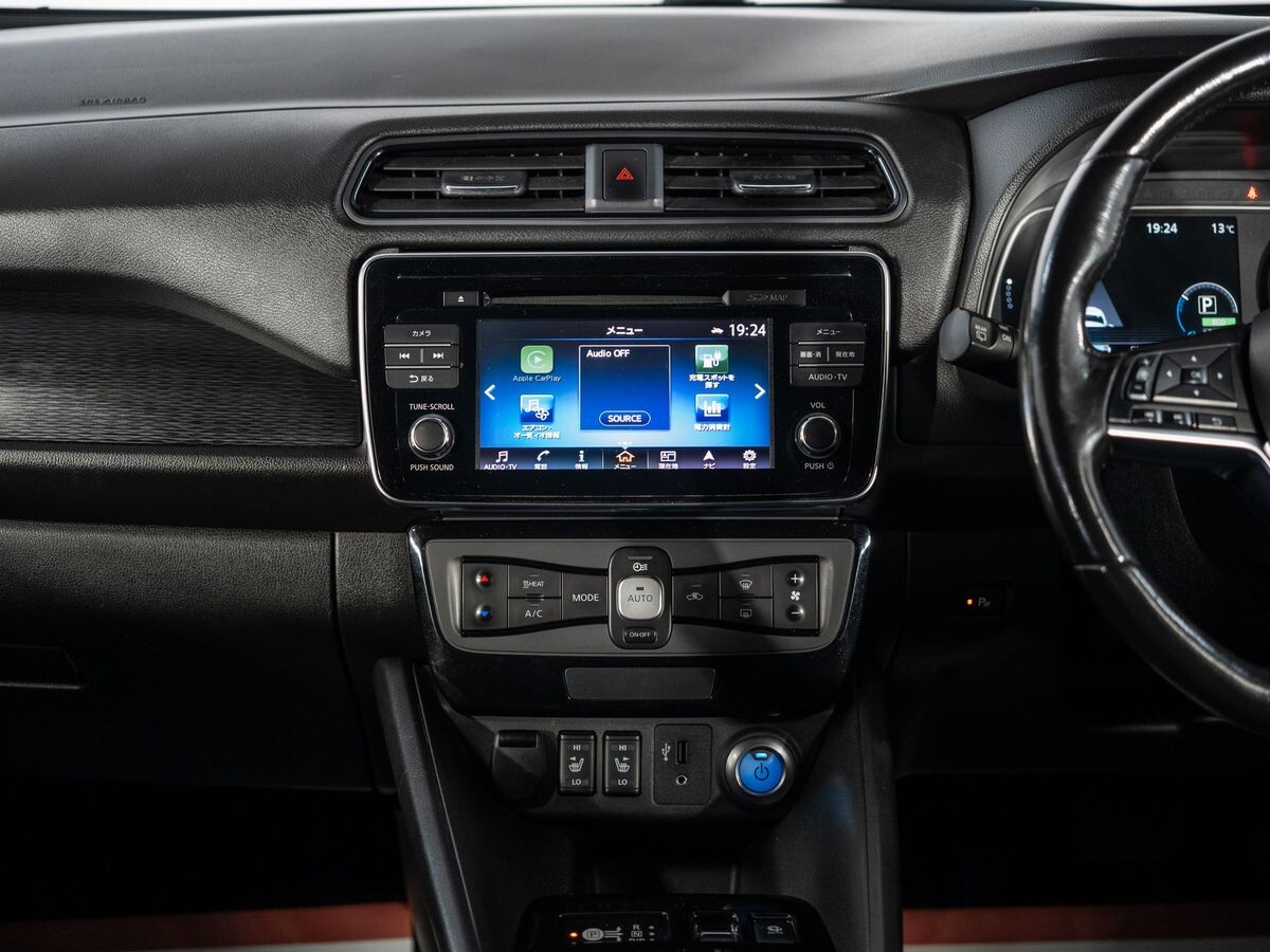 Nissan Leaf 2017 - фото автомобиля