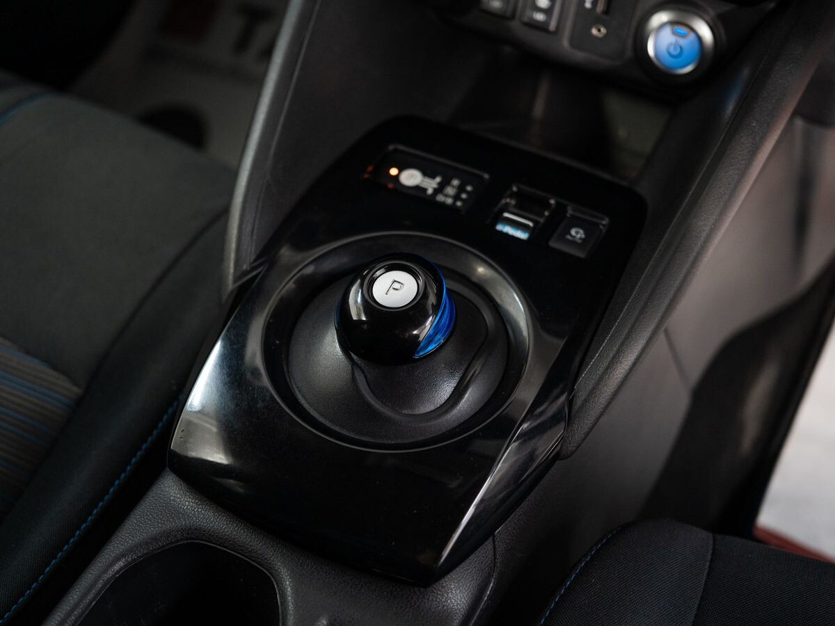 Nissan Leaf 2017 - фото автомобиля