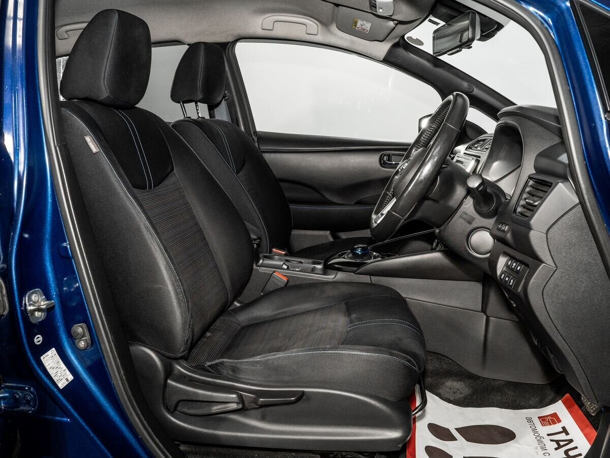 Nissan Leaf 2017 - фото автомобиля