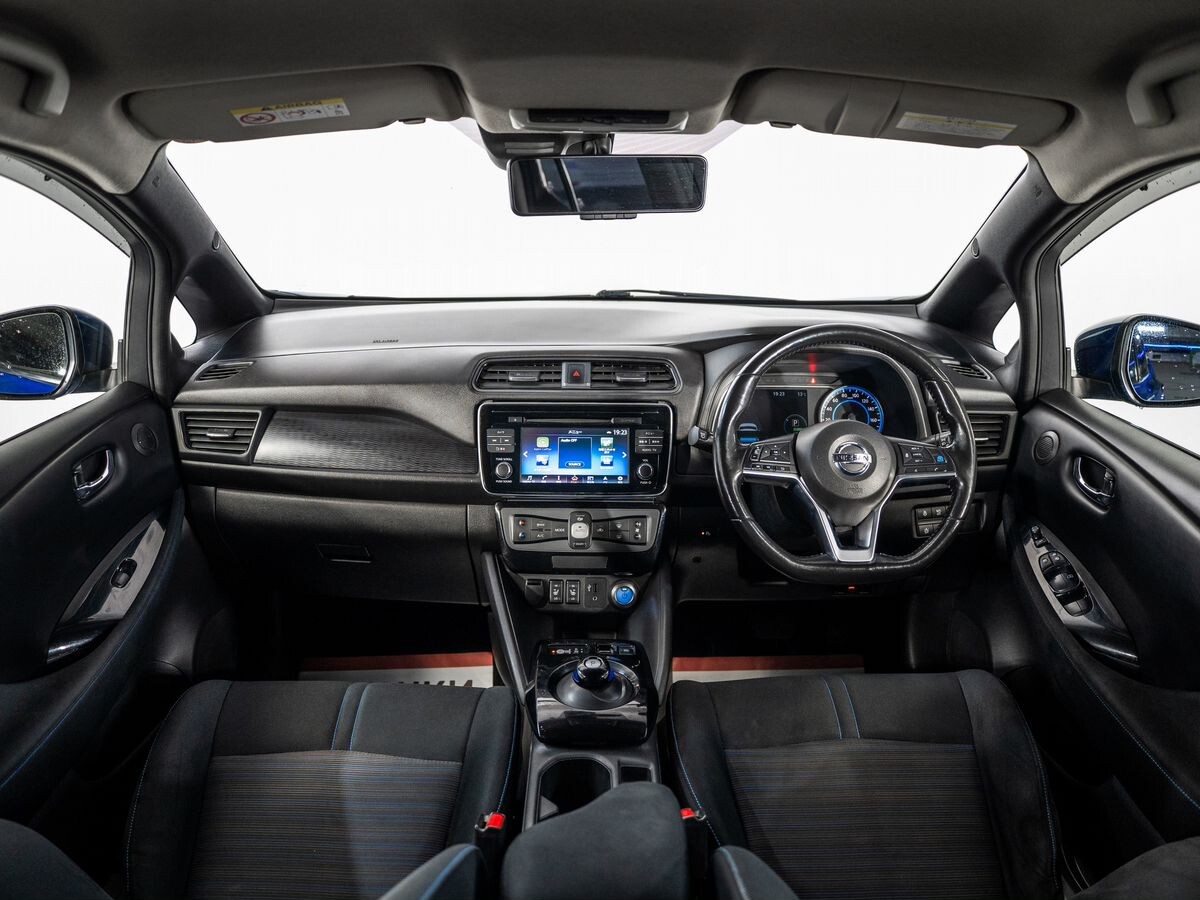 Nissan Leaf 2017 - фото автомобиля