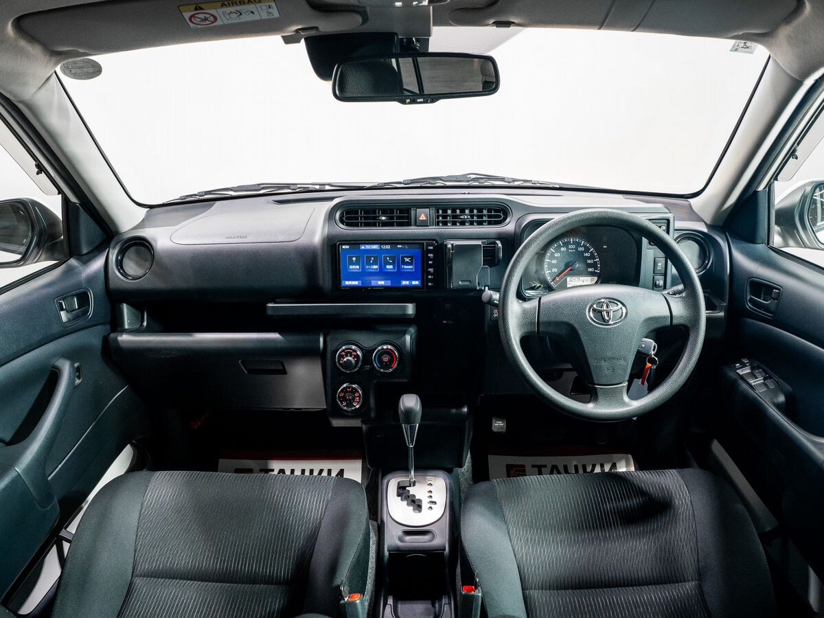 Toyota Probox 2025 - фото автомобиля