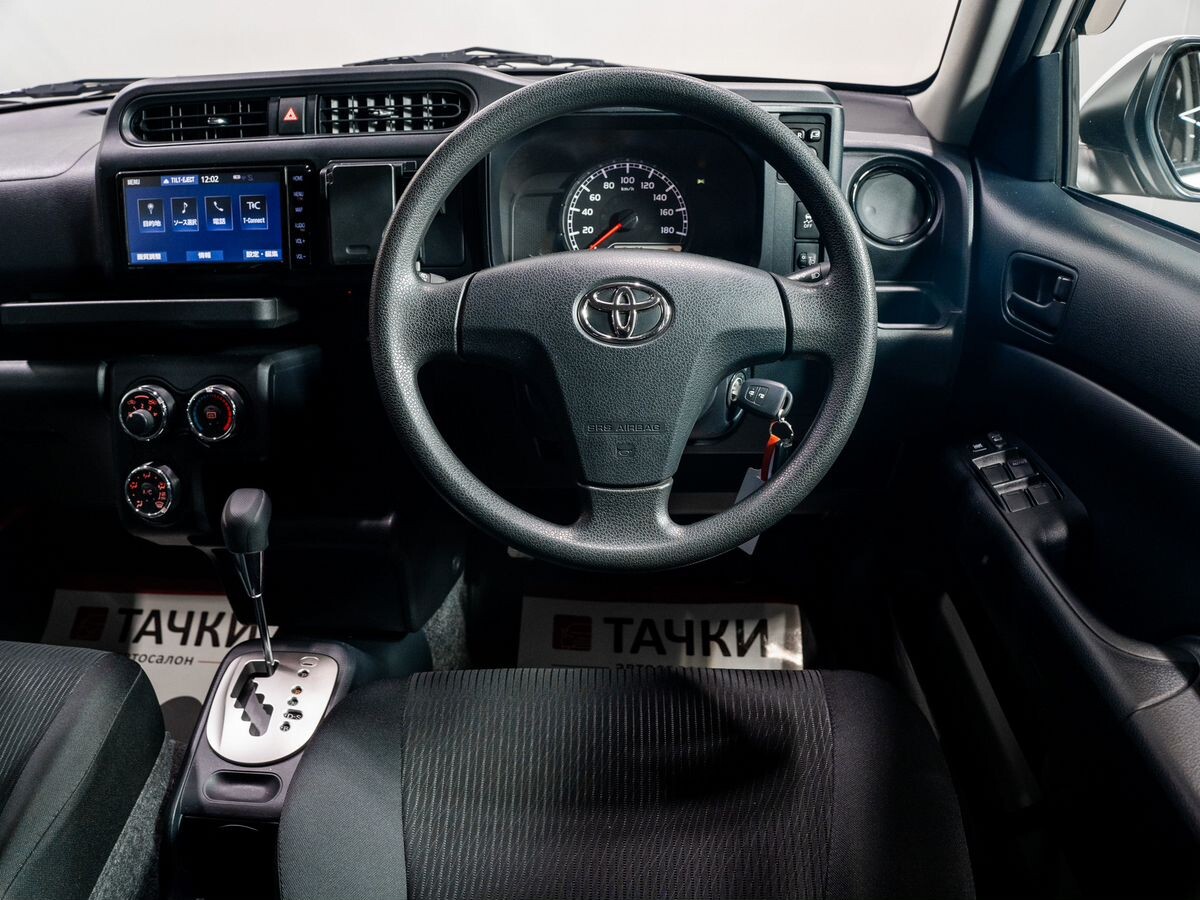 Toyota Probox 2025 - фото автомобиля