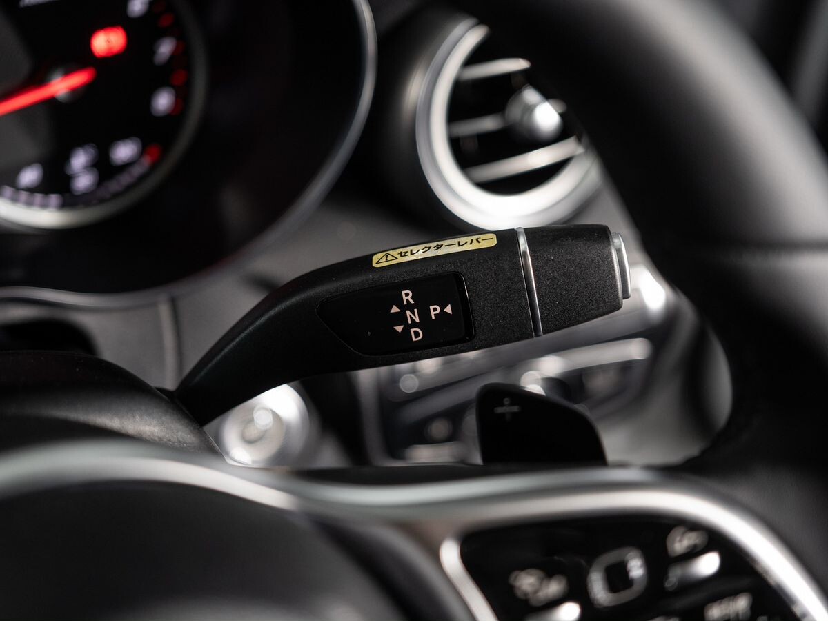Mercedes-Benz C-Class 2018 - фото автомобиля