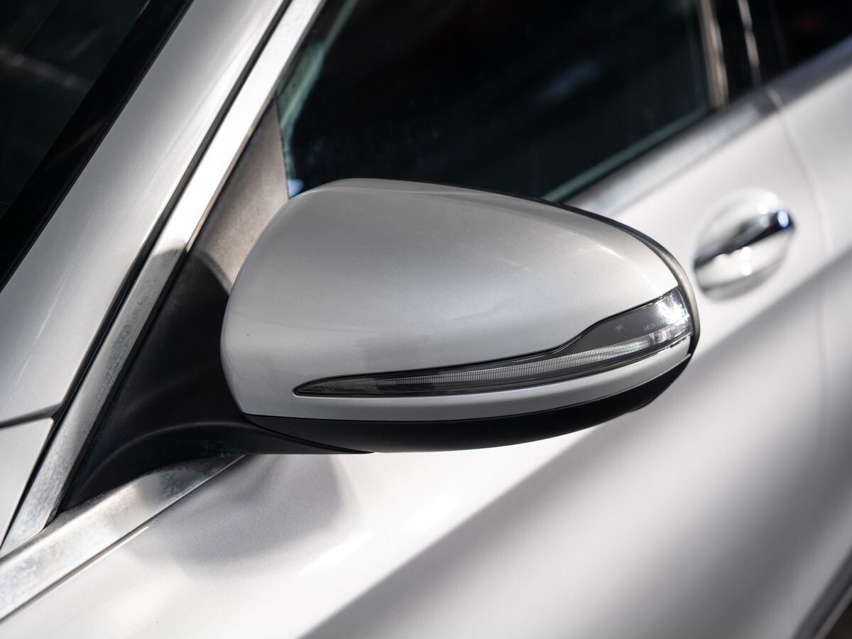 Mercedes-Benz C-Class 2018 - фото автомобиля