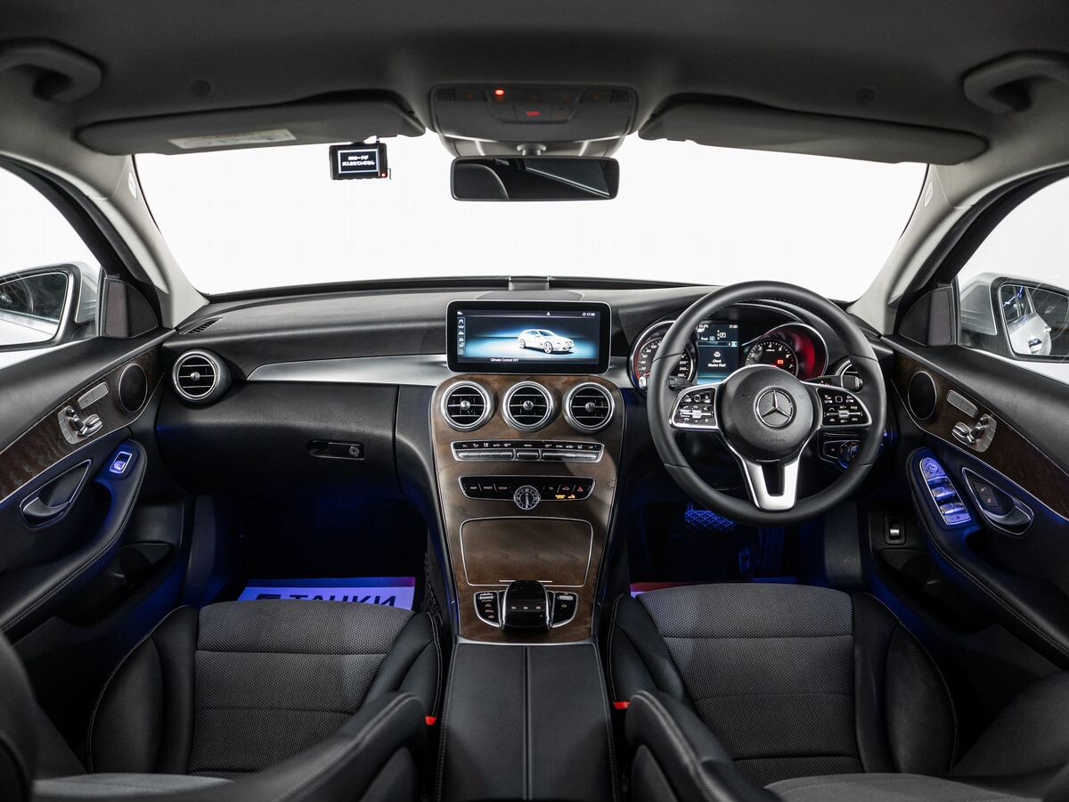 Mercedes-Benz C-Class 2018 - фото автомобиля