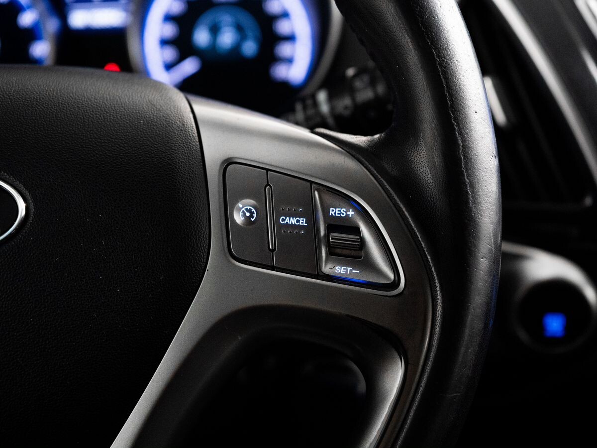 Hyundai ix35 2012 - фото автомобиля