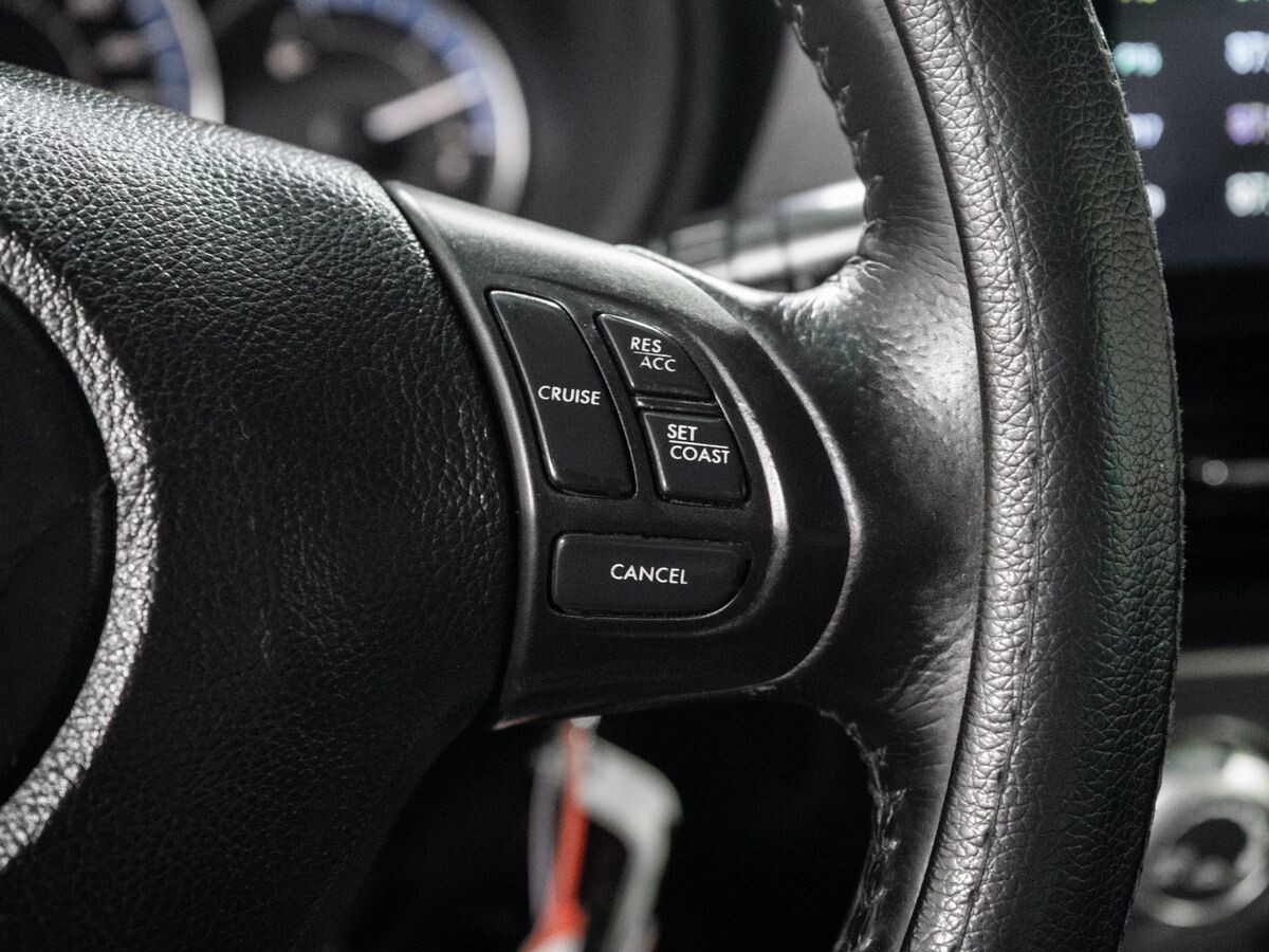 Subaru Forester 2011 - фото автомобиля