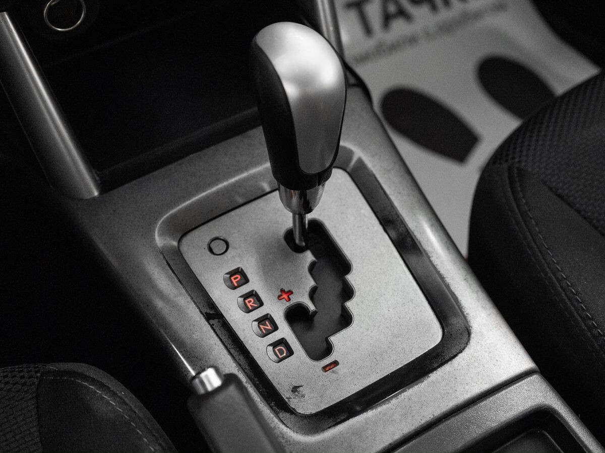 Subaru Forester 2011 - фото автомобиля