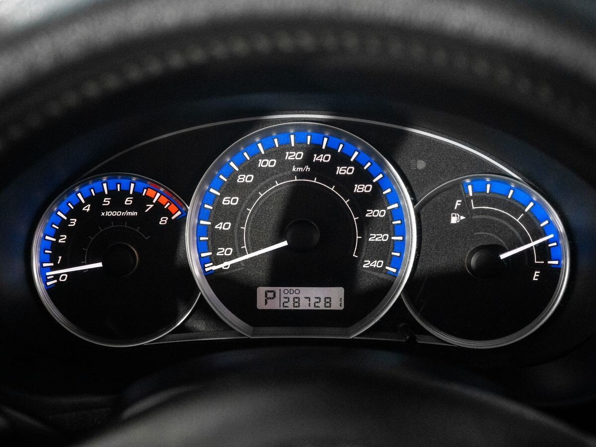 Subaru Forester 2011 - фото автомобиля