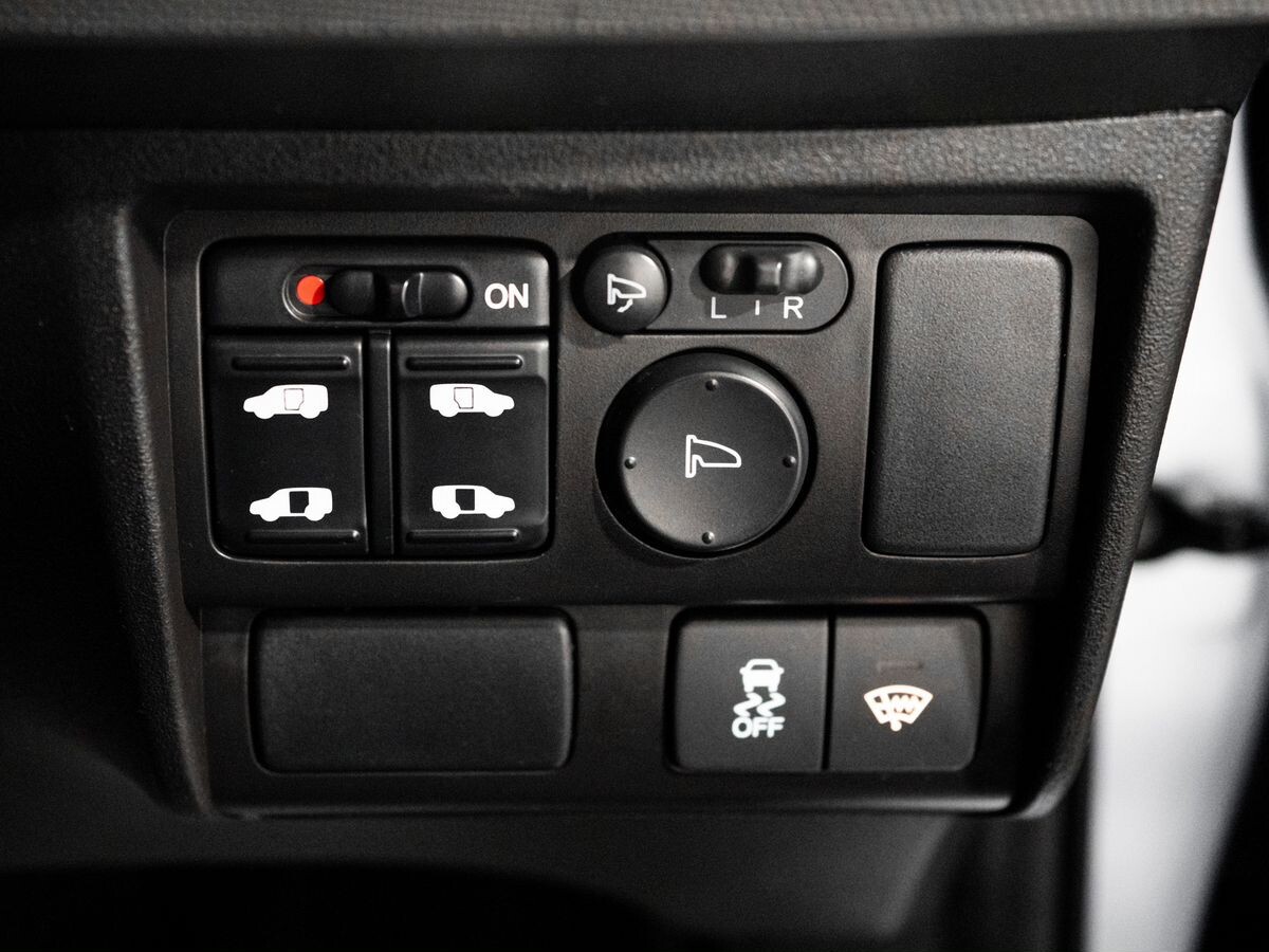 Honda Freed 2012 - фото автомобиля