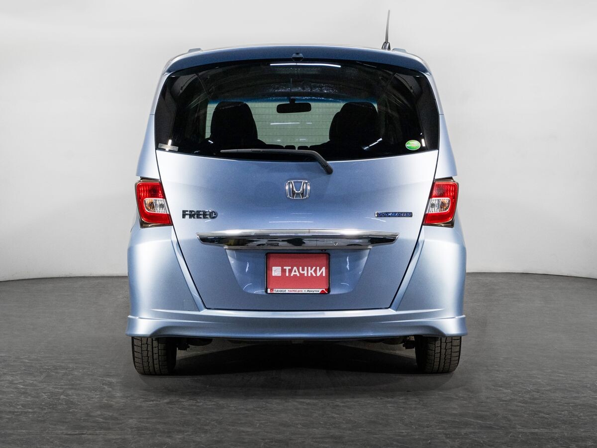 Honda Freed 2012 - фото автомобиля