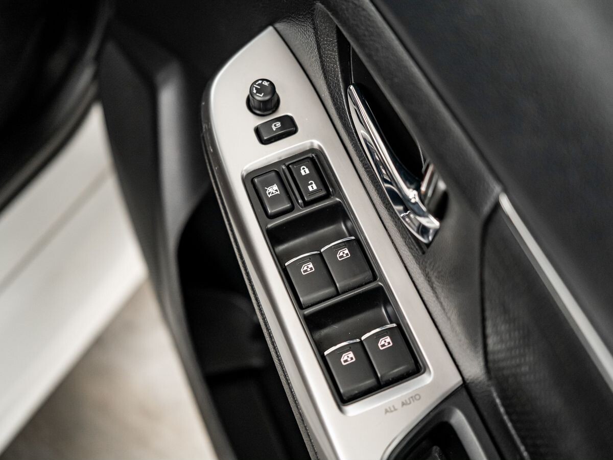 Subaru Levorg 2015 - фото автомобиля