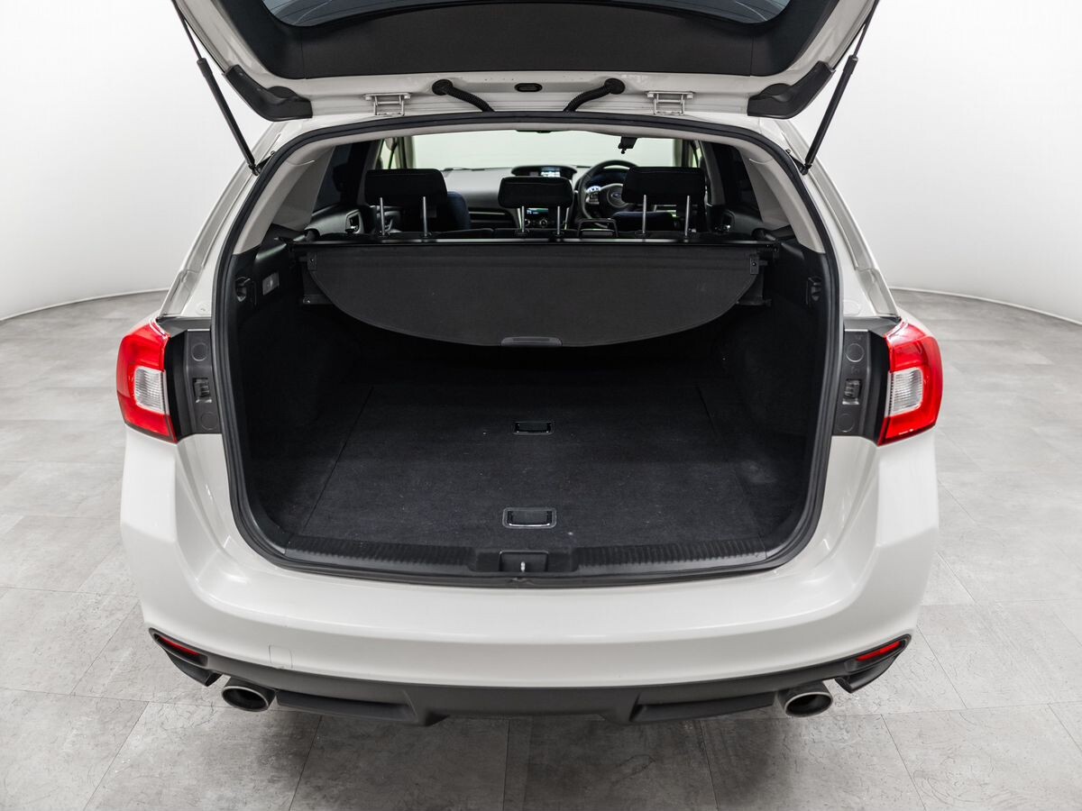 Subaru Levorg 2015 - фото автомобиля