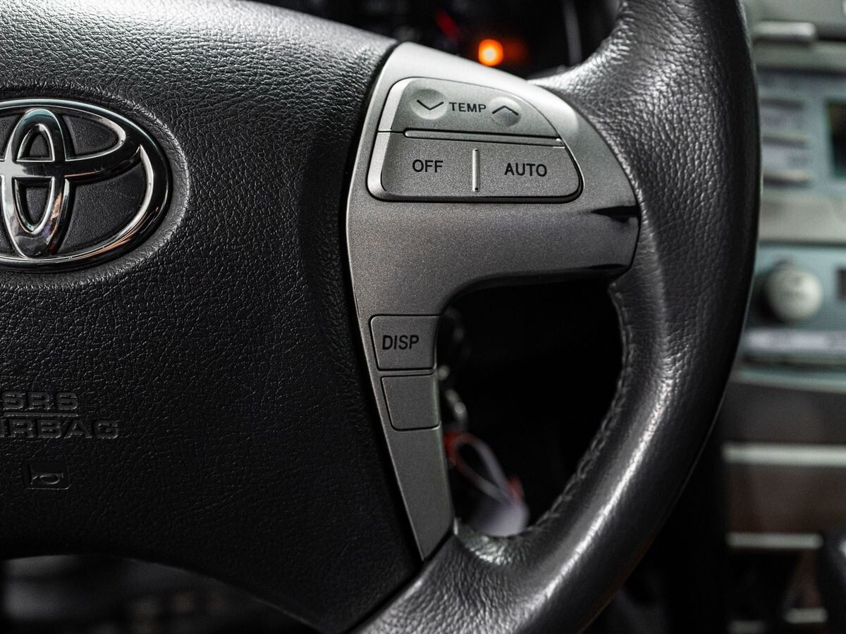 Toyota Camry 2008 - фото автомобиля