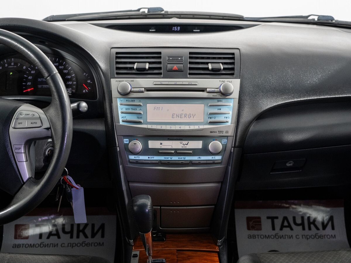 Toyota Camry 2008 - фото автомобиля