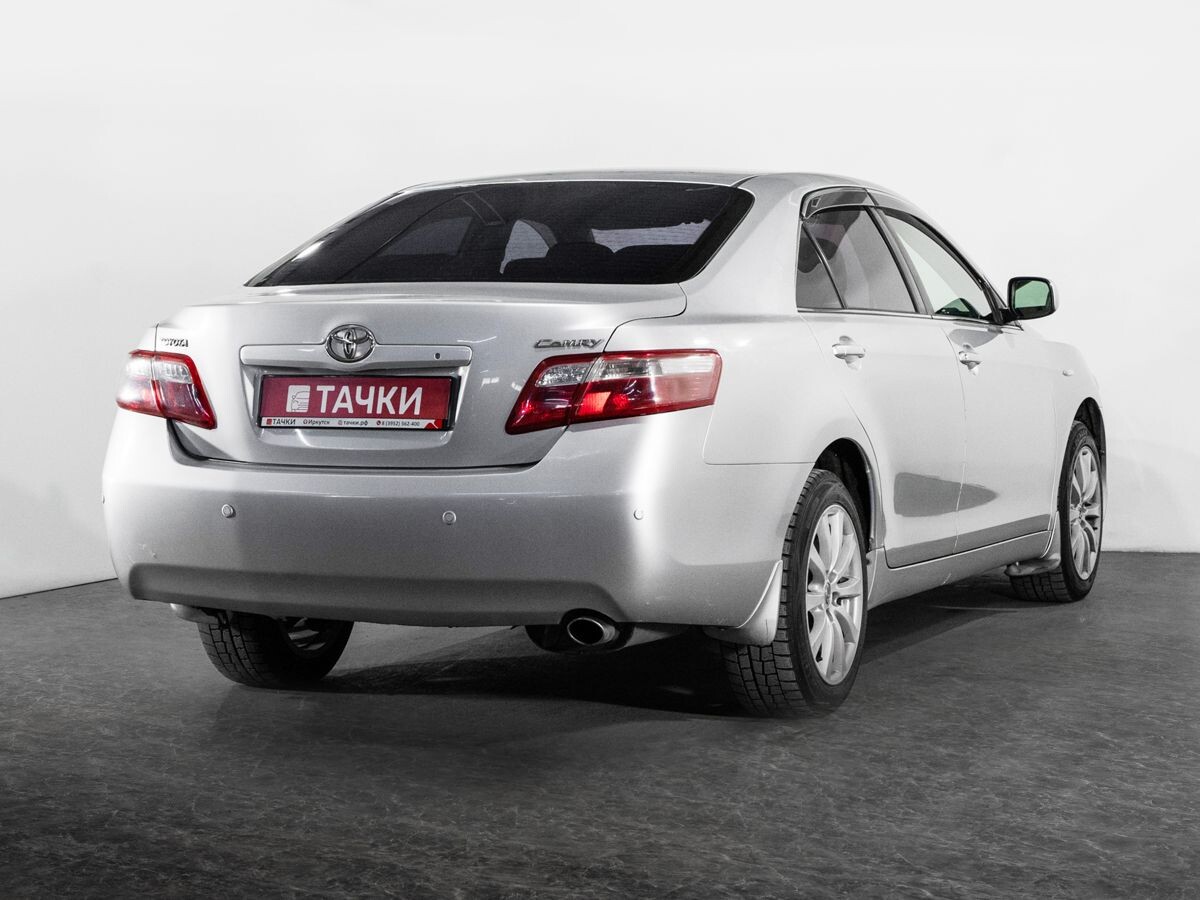 Toyota Camry 2008 - фото автомобиля