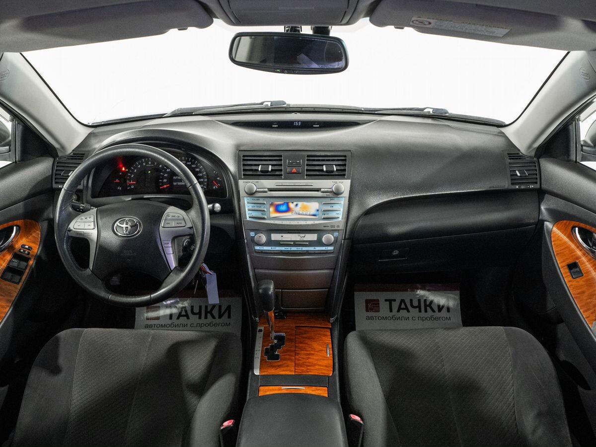 Toyota Camry 2008 - фото автомобиля