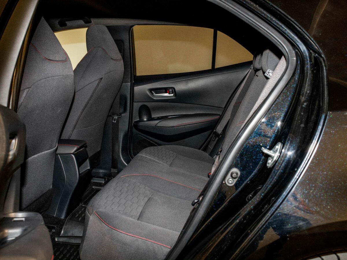 Toyota Corolla 2018 - фото автомобиля