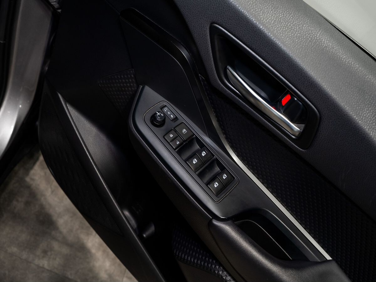 Toyota C-HR 2019 - фото автомобиля
