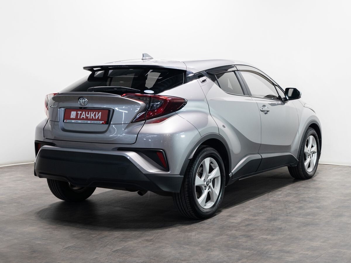 Toyota C-HR 2019 - фото автомобиля