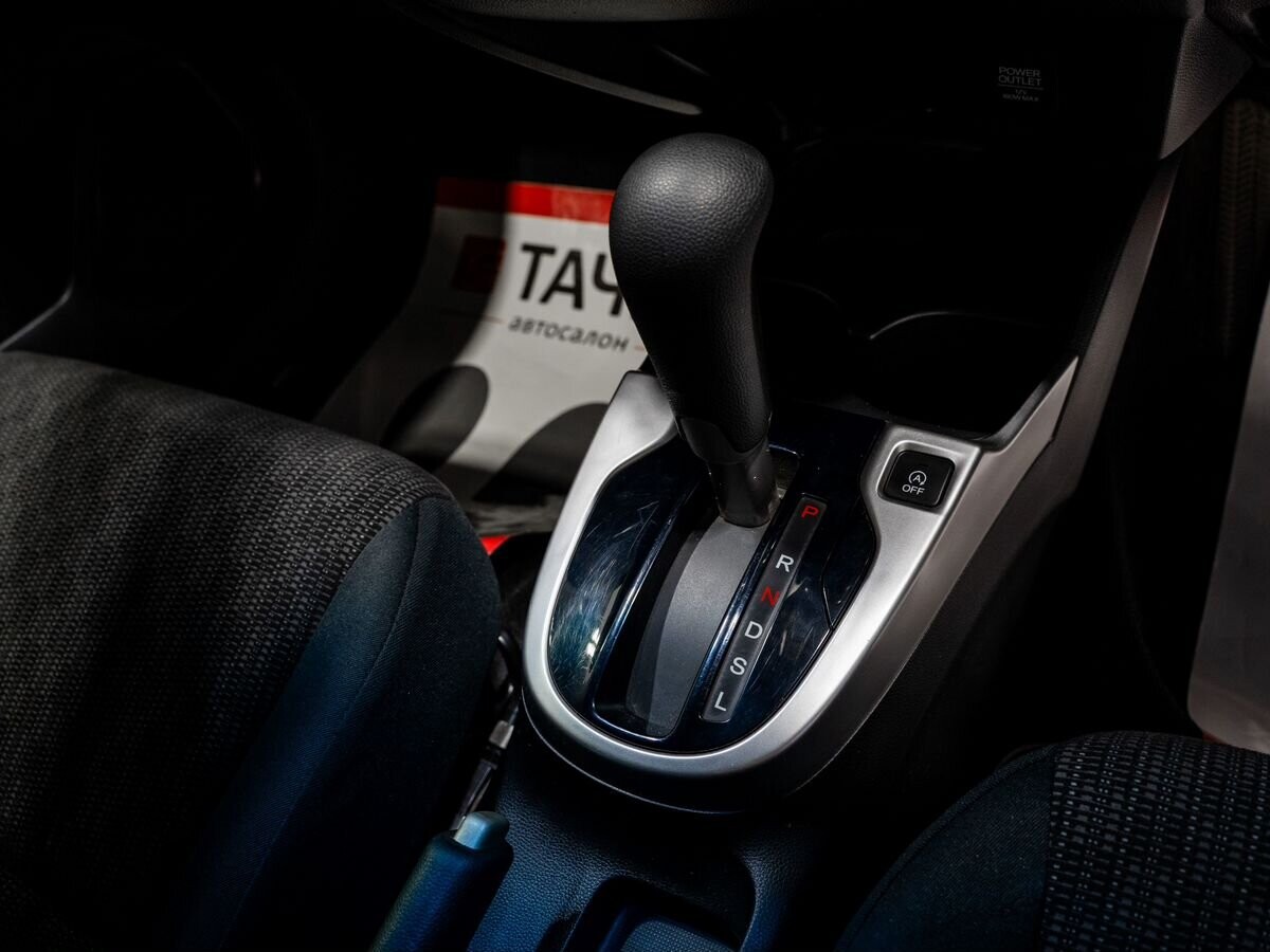 Honda Fit 2013 - фото автомобиля