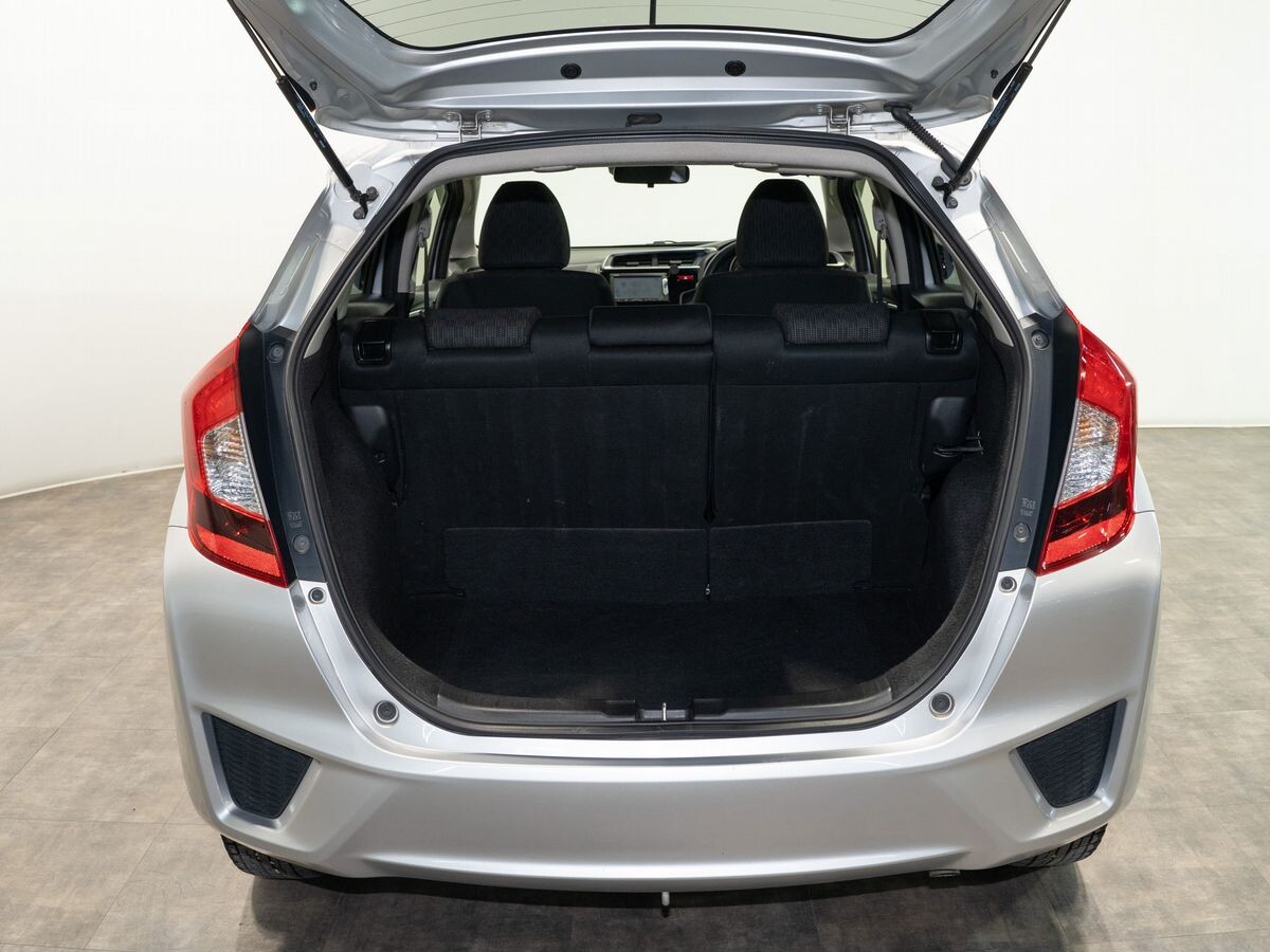 Honda Fit 2013 - фото автомобиля