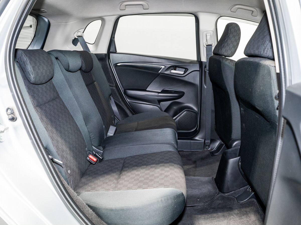 Honda Fit 2013 - фото автомобиля