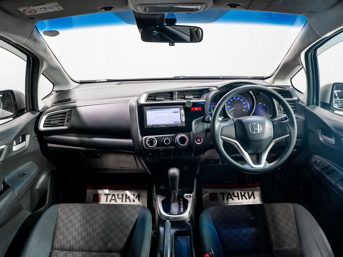 Honda Fit 2013 - фото автомобиля