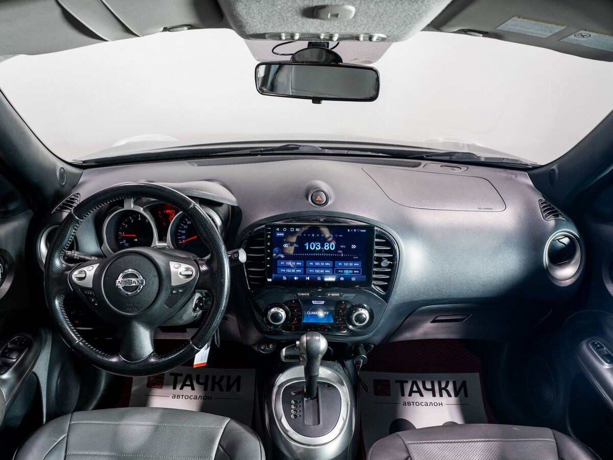 Nissan Juke 2012 - фото автомобиля