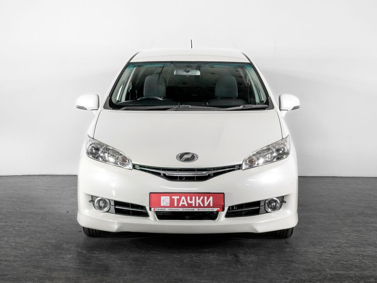 Toyota Wish 2013 - фото автомобиля
