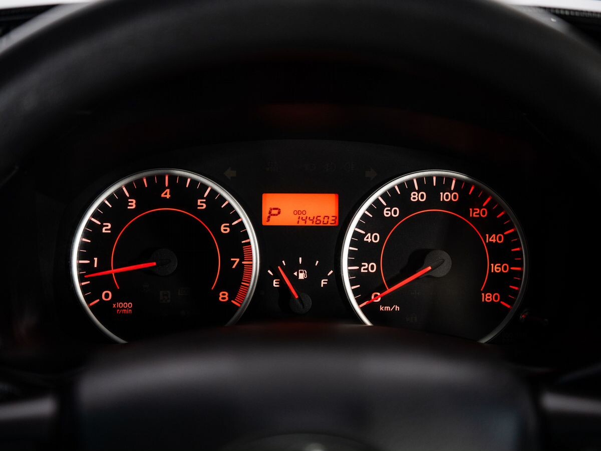 Toyota Wish 2013 - фото автомобиля