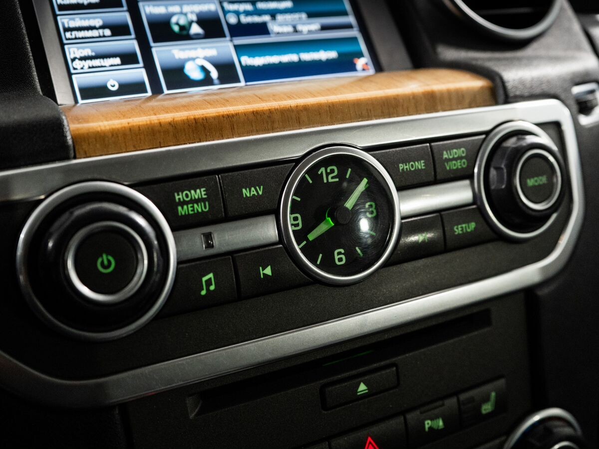 Land Rover Discovery 2013 - фото автомобиля